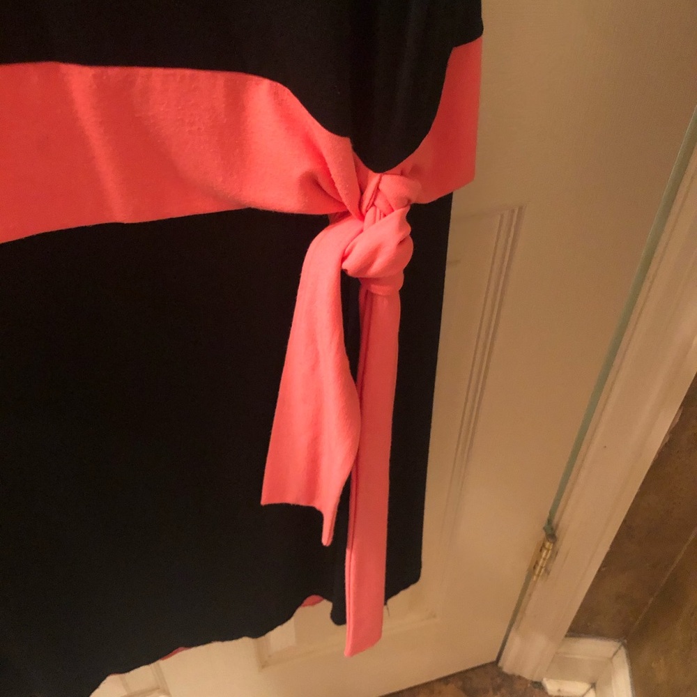 Two piece suit - Picture 2 of 16